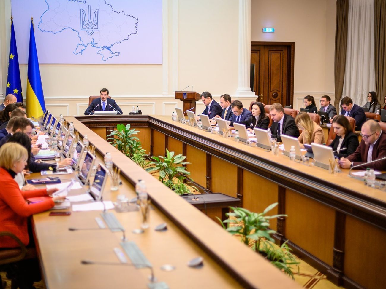 Украинскому правительству доверяют только 28% украинцев