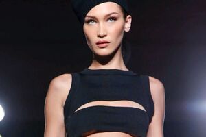 Белла Хадид: Max Mara рано этим утром. Я так люблю это шоу, каждый раз