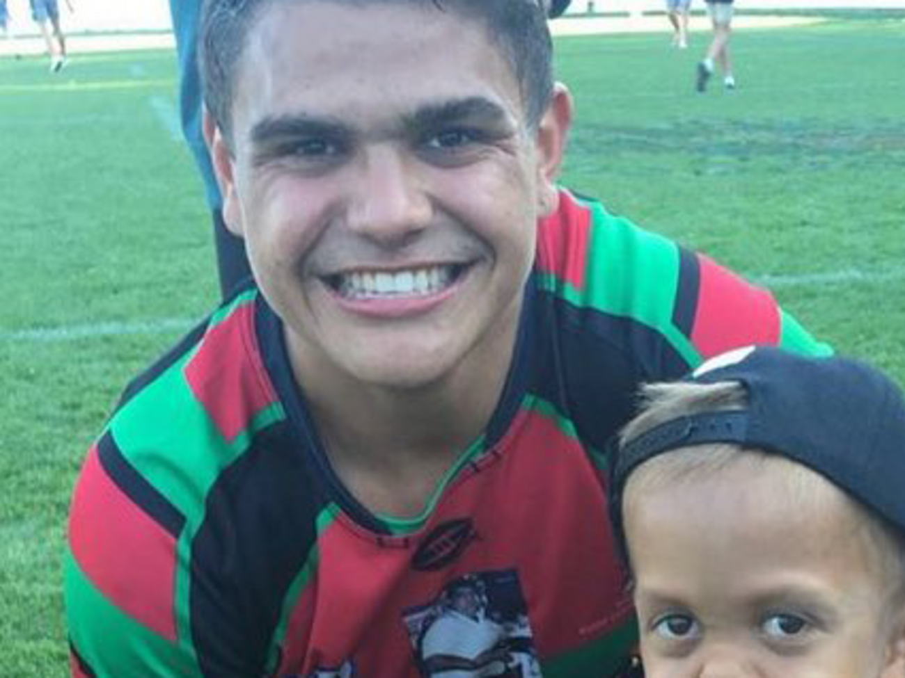 Игроки национальной сборной по регби пригласили Бейлса вывести их на поле во время следующего матча