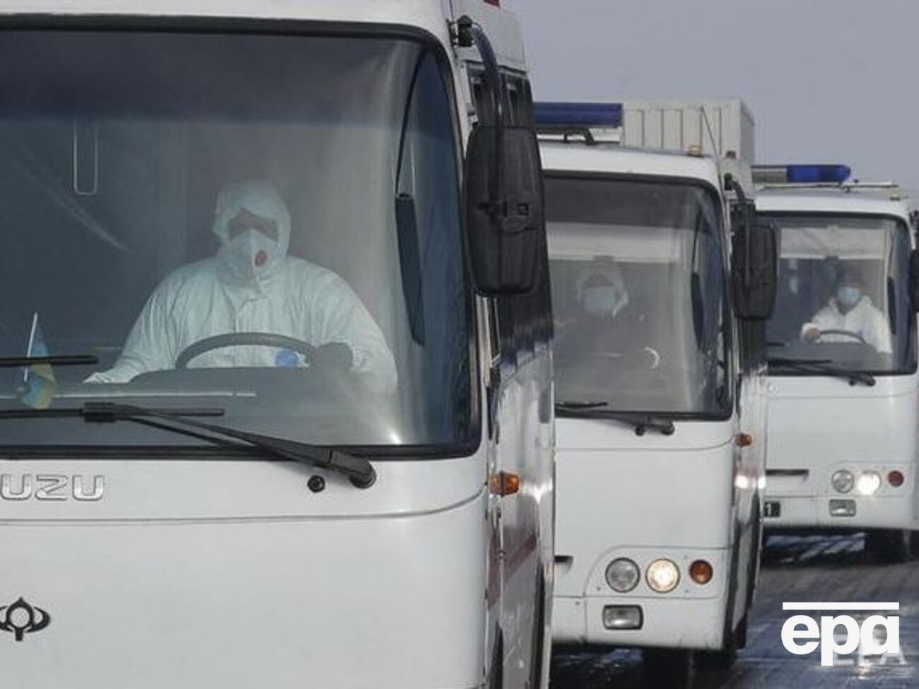 Автобусы с гражданами, эвакуированными из китайского Уханя, прибыли в поселок Новые Санжары вечером 20 февраля