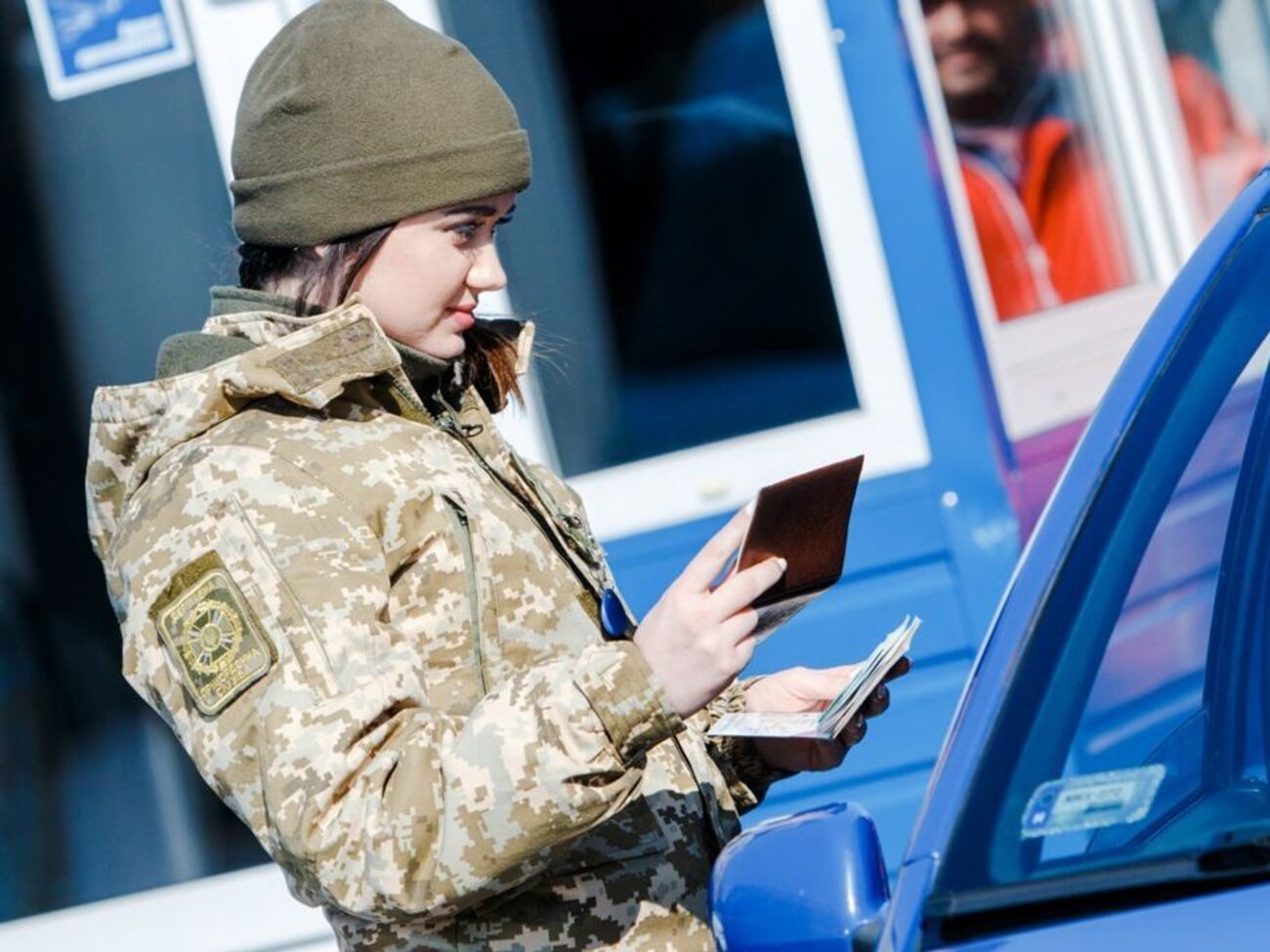 ГПСУ не пропустила в Украину трех россиян