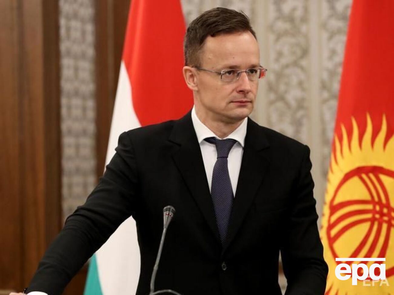 Сіярто: Ми продовжимо надавати економічну та гуманітарну підтримку і допомогу нашим українським друзям