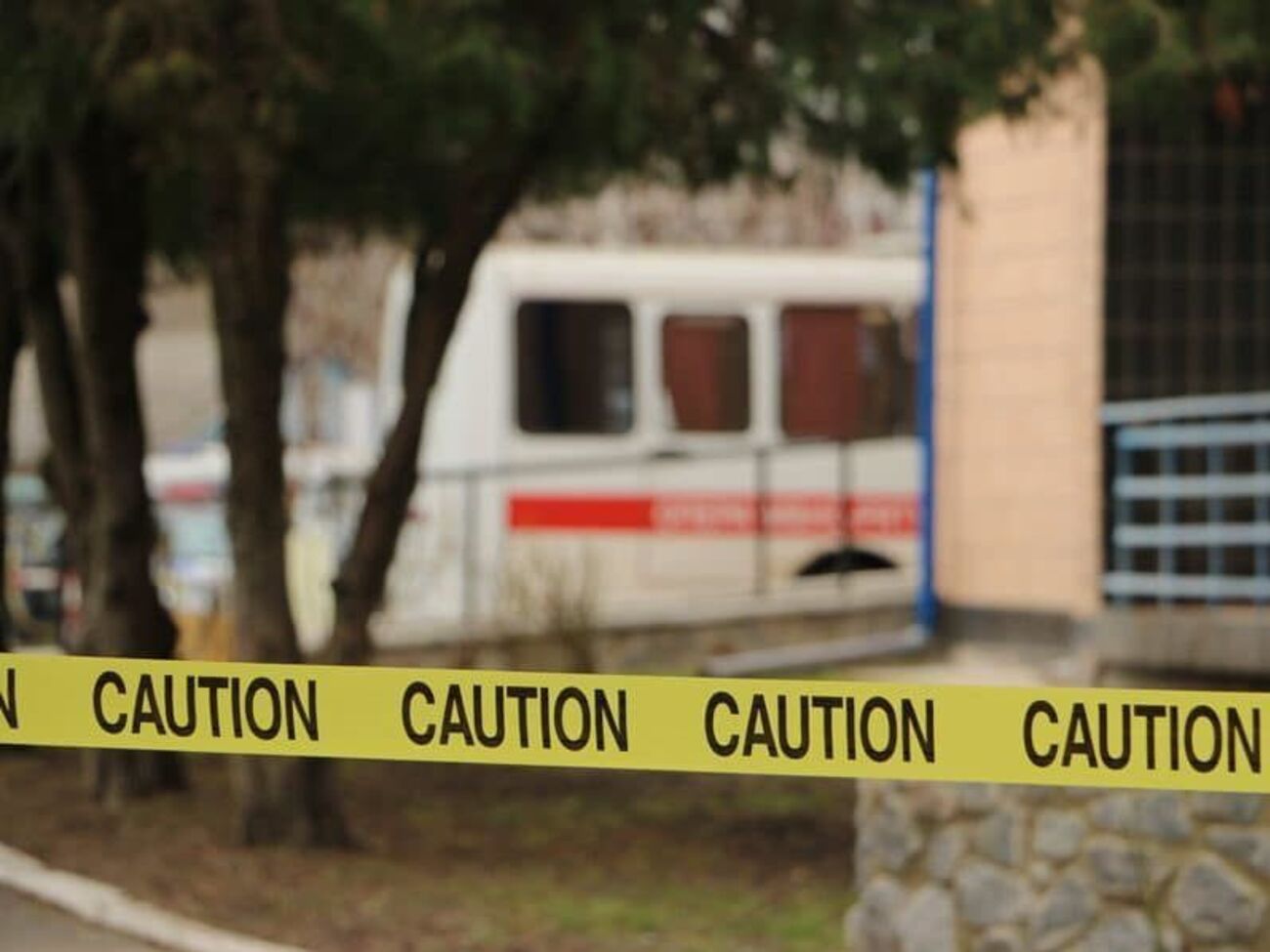 В адміністрації санаторію, де перебувають евакуйовані, повідомляли, що продукти для евакуйованих привозити можна