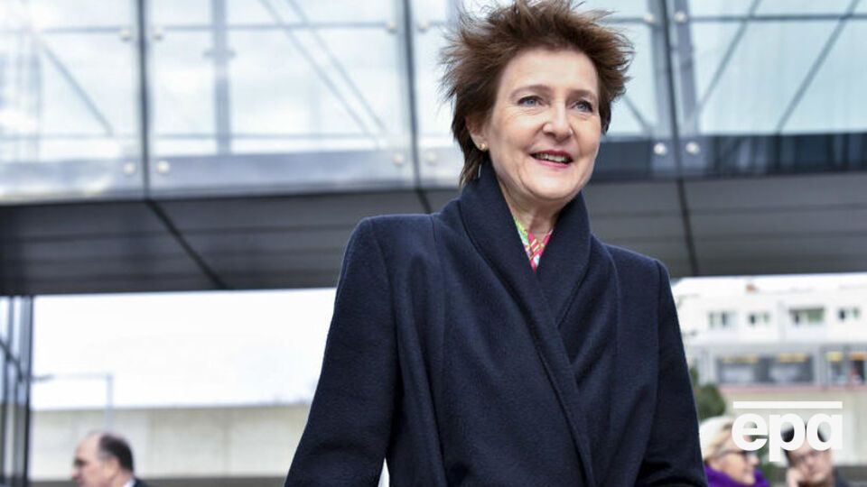 Федеральна президентка Швейцарії планує у травні влаштувати велику вечірку