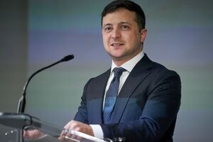 Зеленський: В історії кожної нації є часи, коли їй доводиться здавати нелегкий іспит і відповідати на життєво важливі запитання