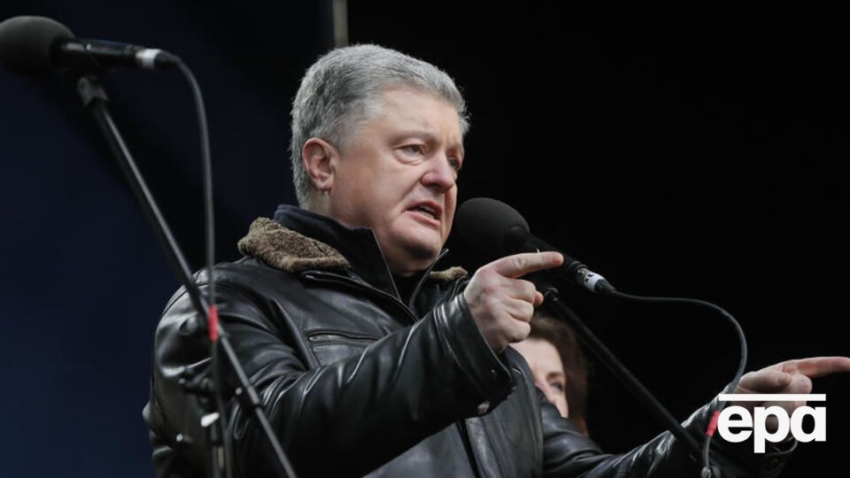 Согласно решению Печерского суда, Порошенко должны принудительно доставить в ГБР 28 февраля