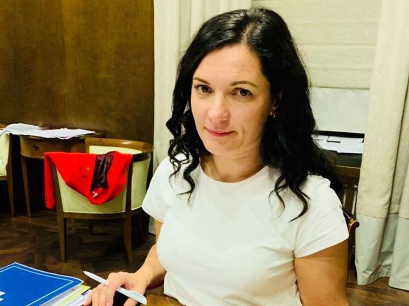 Скалецкая о своем номере:&nbsp;Обычные условия, которые имеют сегодня все, кто находится в этом помещении