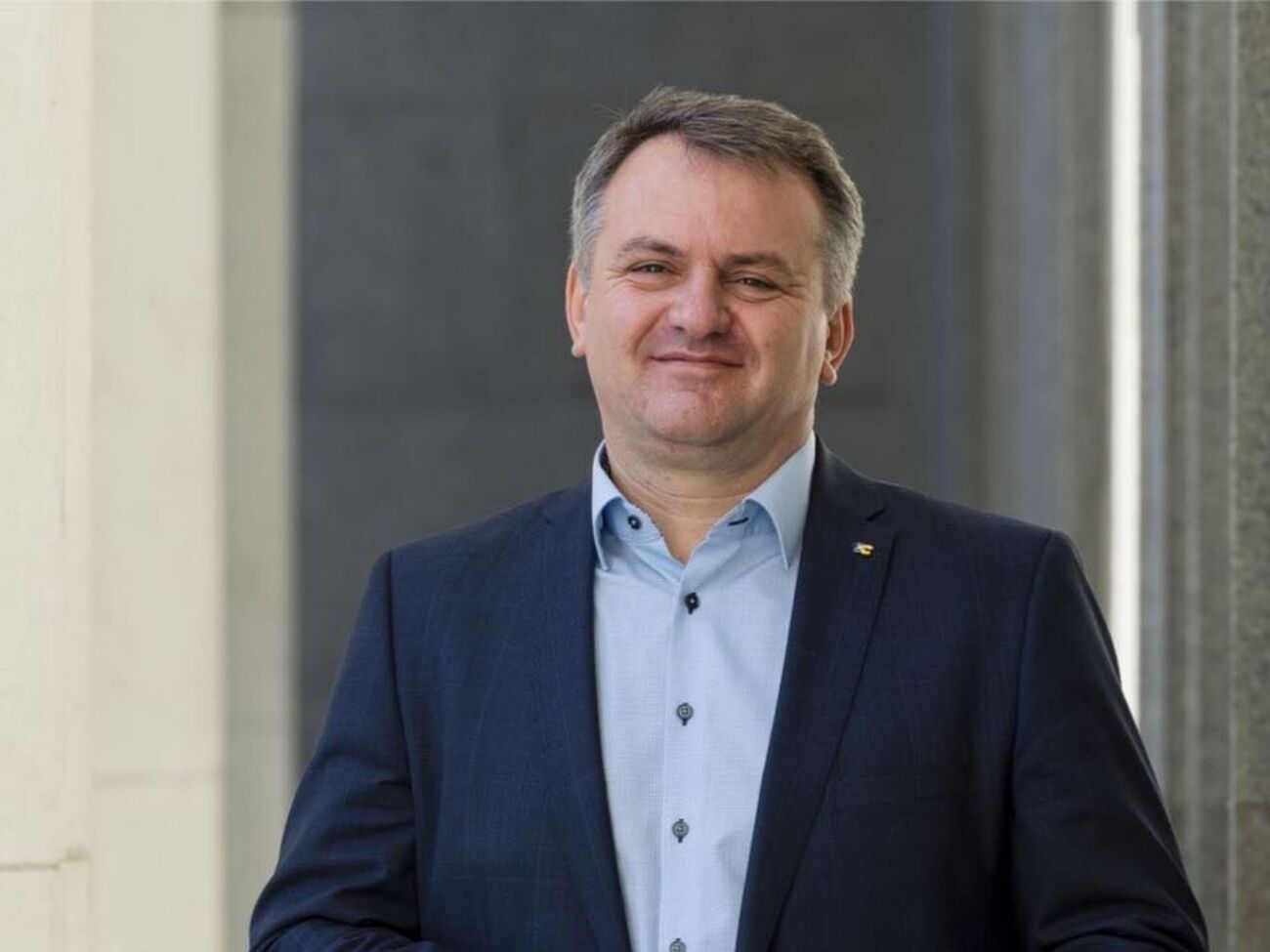 Синютка:&nbsp;Думаю, людям, которые вернулись, надо привести в порядок эмоции и мысли, поэтому хорошим утешением будет именно книга