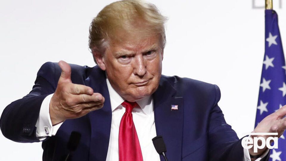 Трамп вважає, що демократи стоять за повідомленнями розвідки