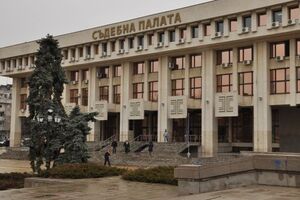 Суд Бургаса пришел к выводу, что преступление, которое инкриминируется Левину, не относится к числу политических или военных