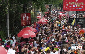 В Рио-де-Жанейро открылся традиционный карнавал. Фоторепортаж