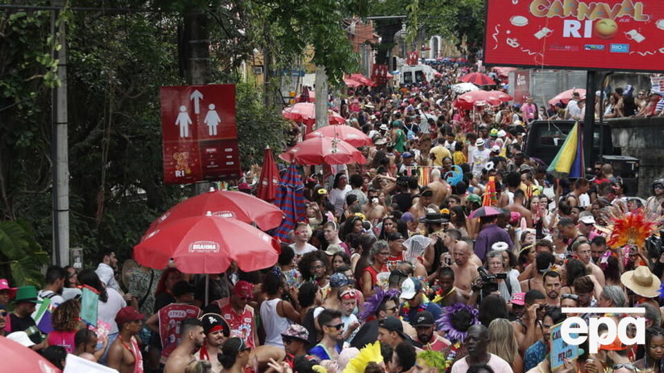 В Рио-де-Жанейро открылся традиционный карнавал. Фоторепортаж