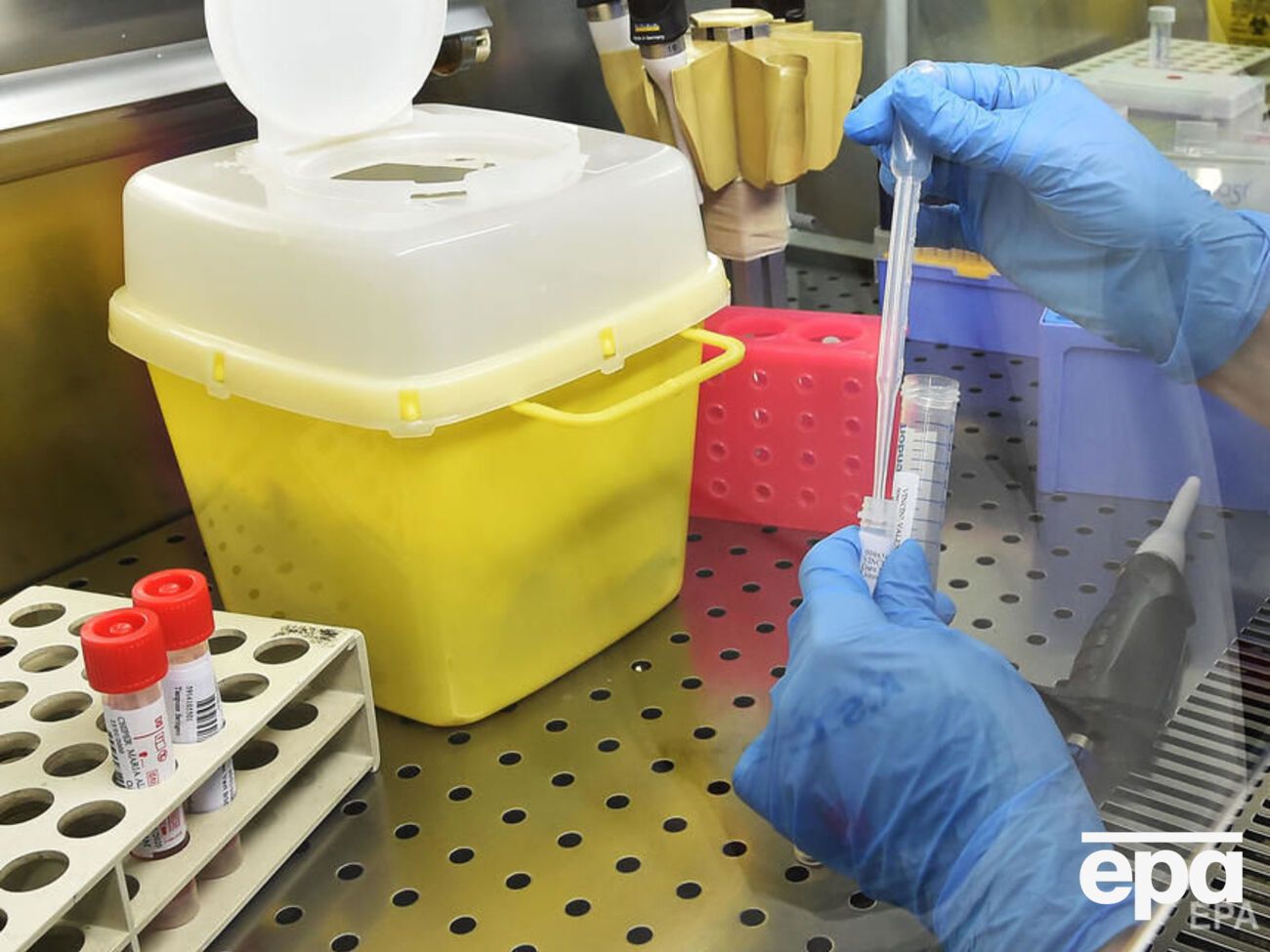 Борьба с COVID-19 может оказаться сложнее, чем предполагалось