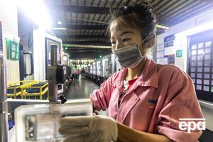 Співробітників, які контактували із зараженим колегою, ізолювали