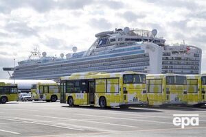 Diamond Princess стоїть біля берегів Японії