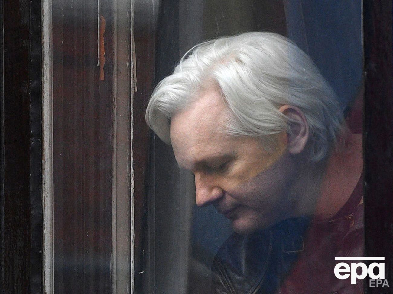 Ассанжа могут экстрадировать в США, где ему грозит длительный тюремный срок