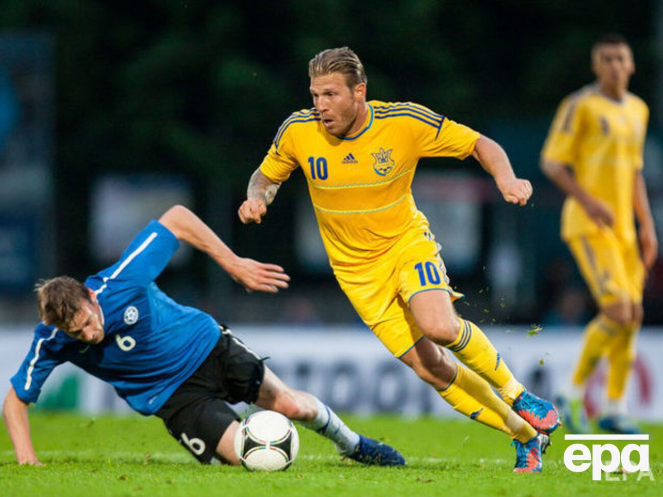 Воронін (праворуч) грав за збірну України із 2002-го до 2012 року