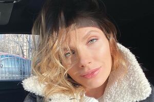 Паперная снялась для российского журнала Hello!