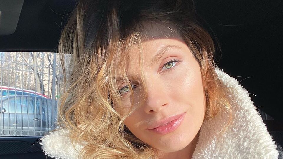 Паперная снялась для российского журнала Hello!