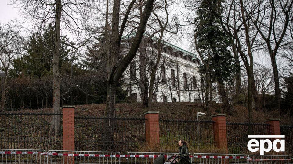 Російське посольство у Празі тепер буде розташоване на площі Нємцова