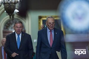 Сенаторы-демократы, в том числе Менендес и Шумер, просят усилить санкции против России