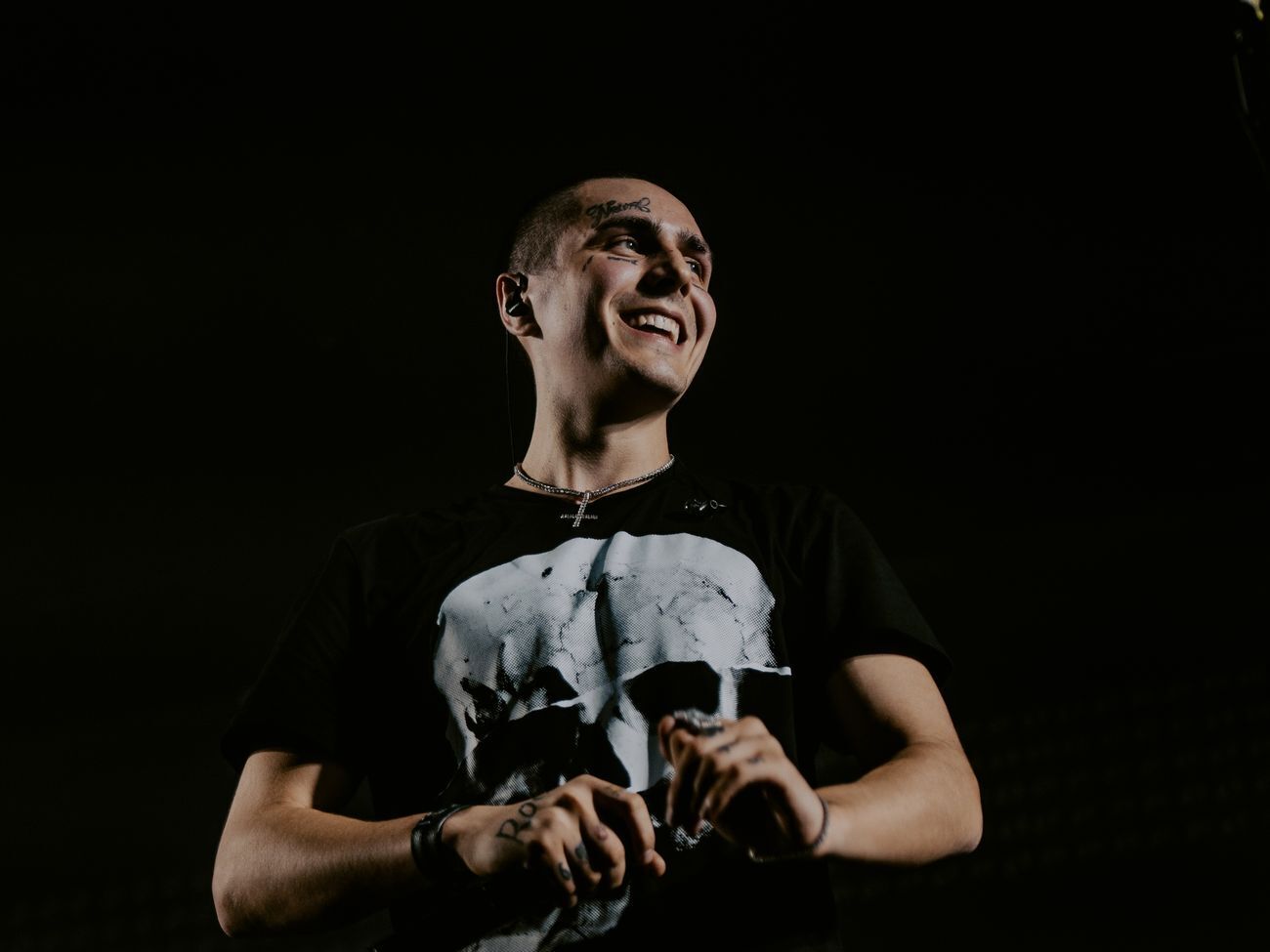 Рэпер Face называет Россию "зоной"