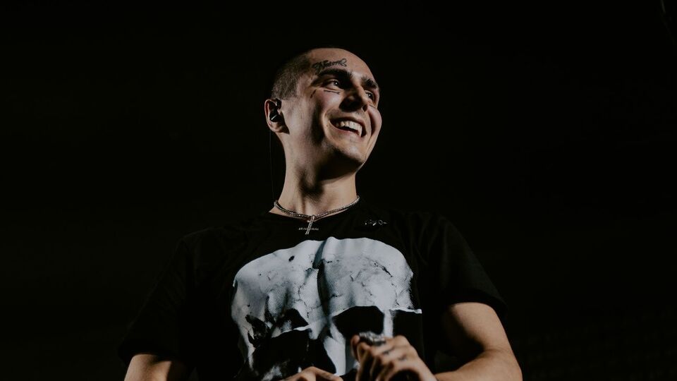 Рэпер Face называет Россию "зоной"