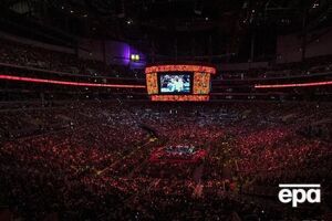 На церемонии прощания с Брайантом и его дочерью присутствовали более 20 тысяч человек