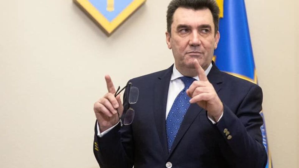 Данилов заявил, что не верит в выборы на Донбассе, но лишь на 50%