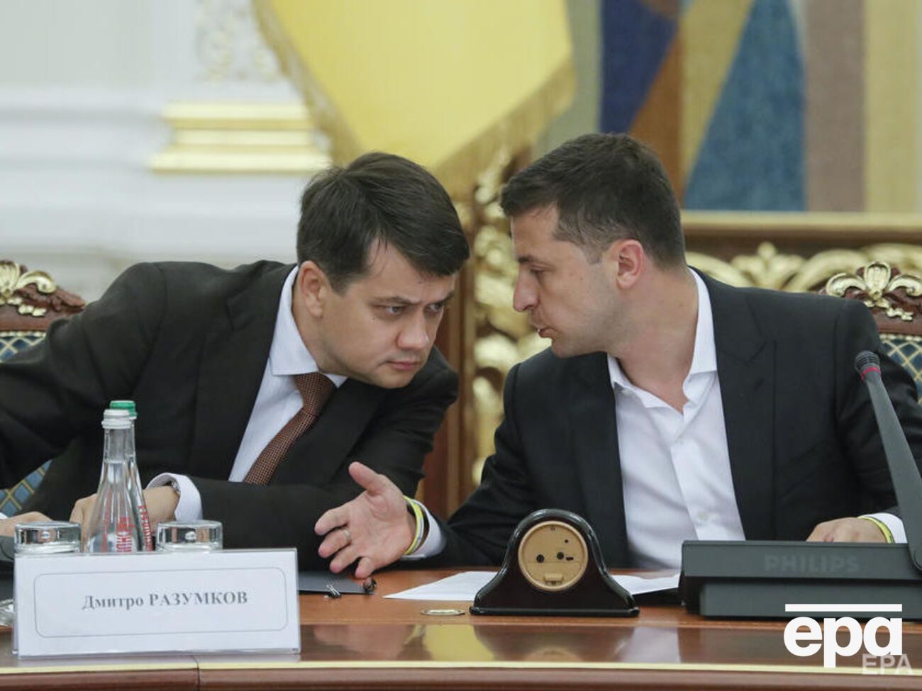 Джерела повідомляють про сварку Разумкова й Зеленського