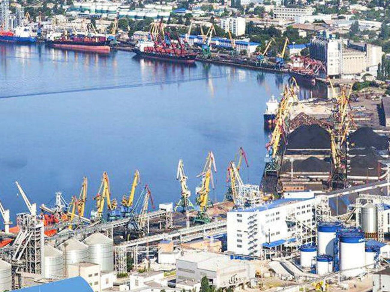 Найем заявил, что речь идет о нескольких миллионах гривен ущерба, причиненного государству