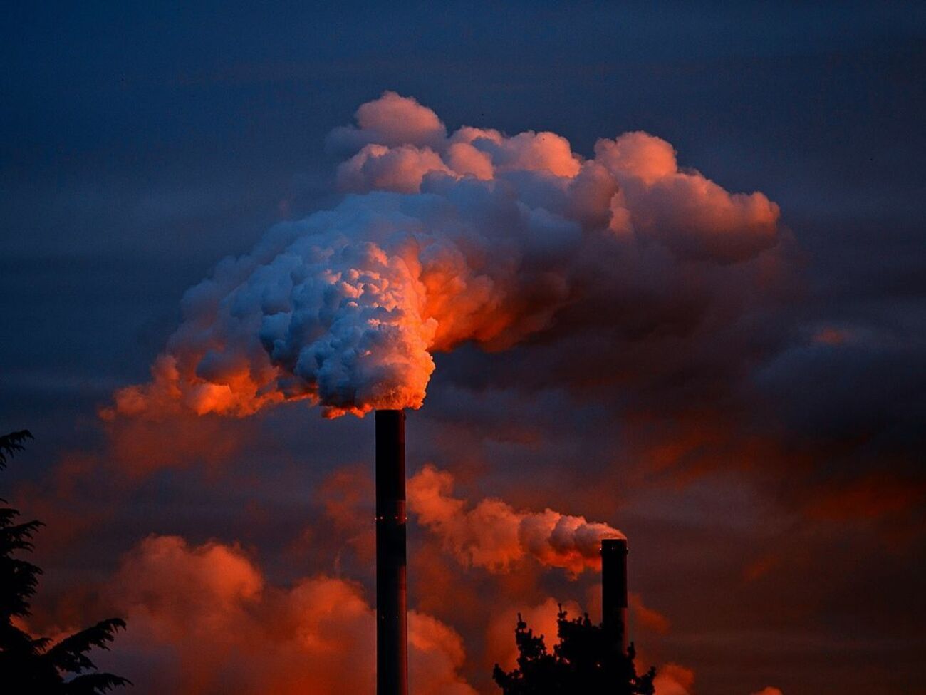 Промвиробництво впало порівняно із груднем