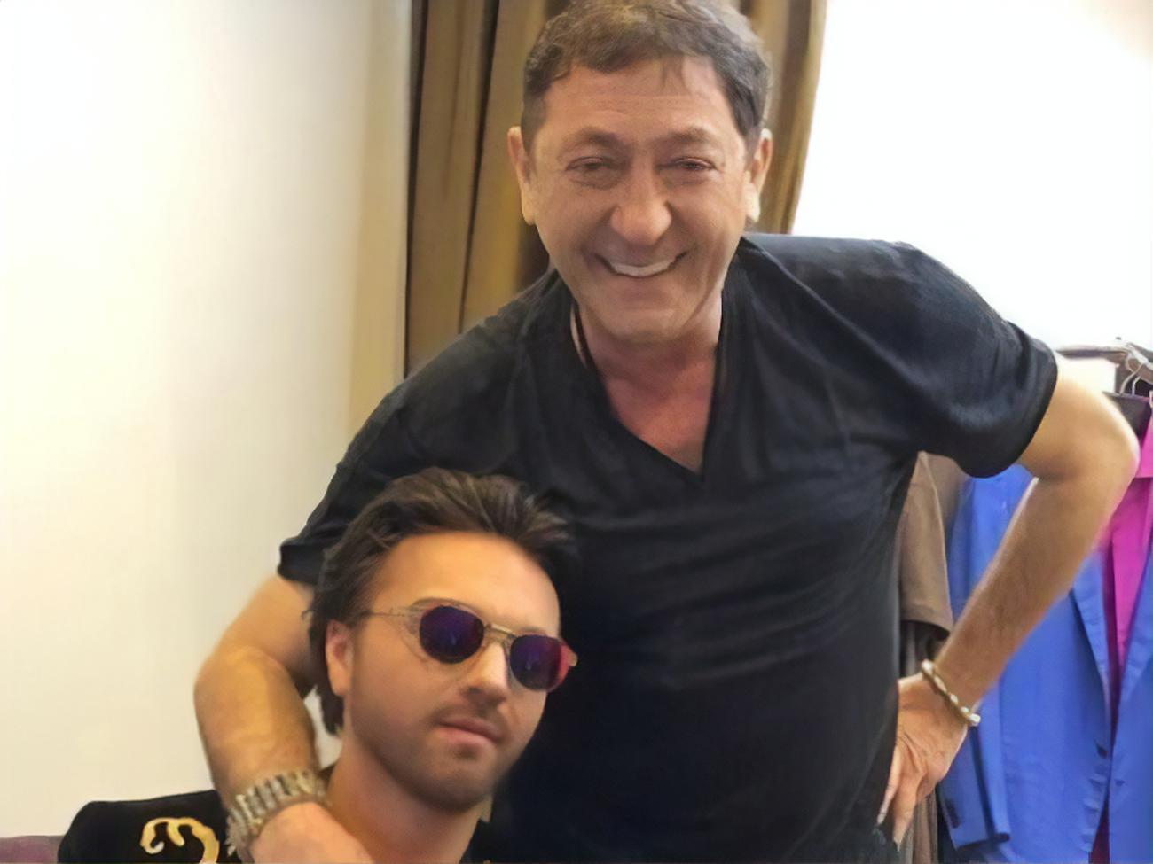 В 2017 году Панайотов подписал с Лепсом контракт о сотрудничестве