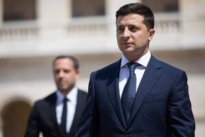 Кількість українців, які позитивно ставляться до Зеленського, впала на 13%