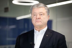 Порошенко: Им нужно что-то громкое, феерическое