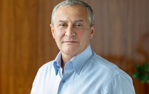 За даними журналу "Фокус", статки Бобова становлять $59 млн