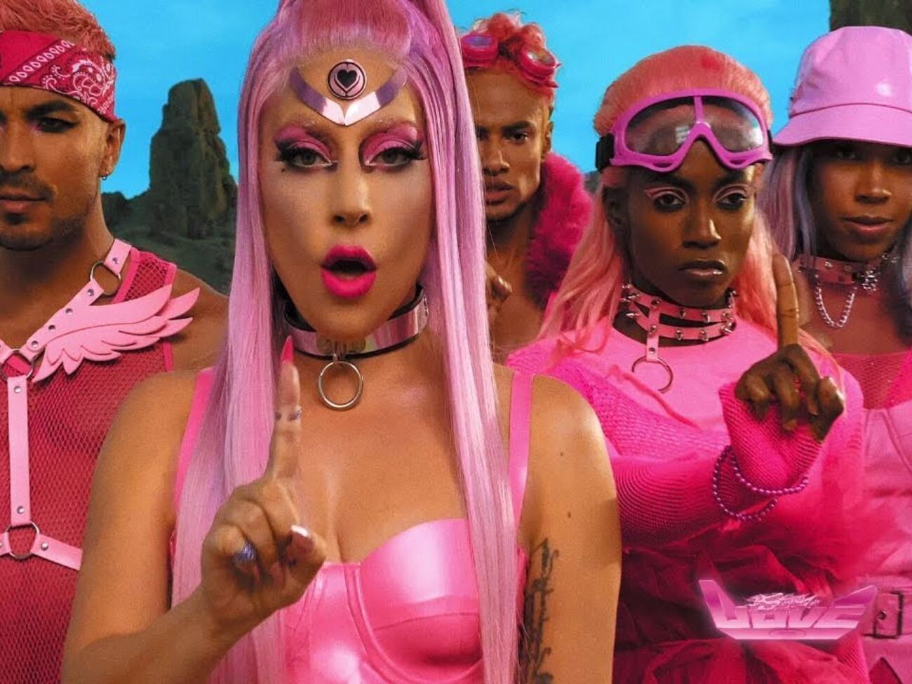 Леди Гага: Я хочу твоей глупой любви