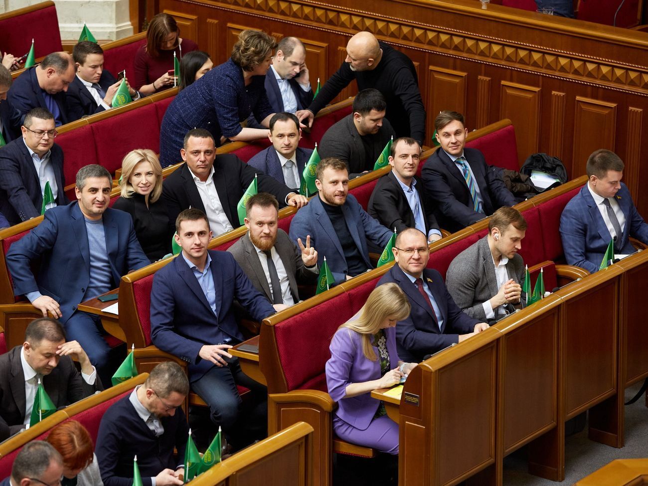 Положительную оценку деятельности фракции дали 34% респондентов