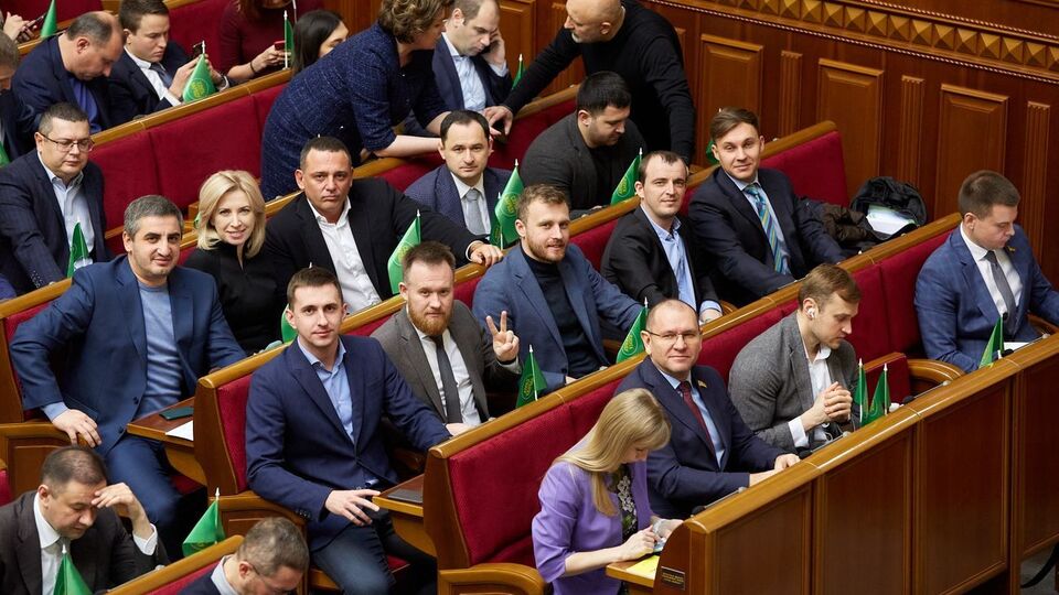 Положительную оценку деятельности фракции дали 34% респондентов