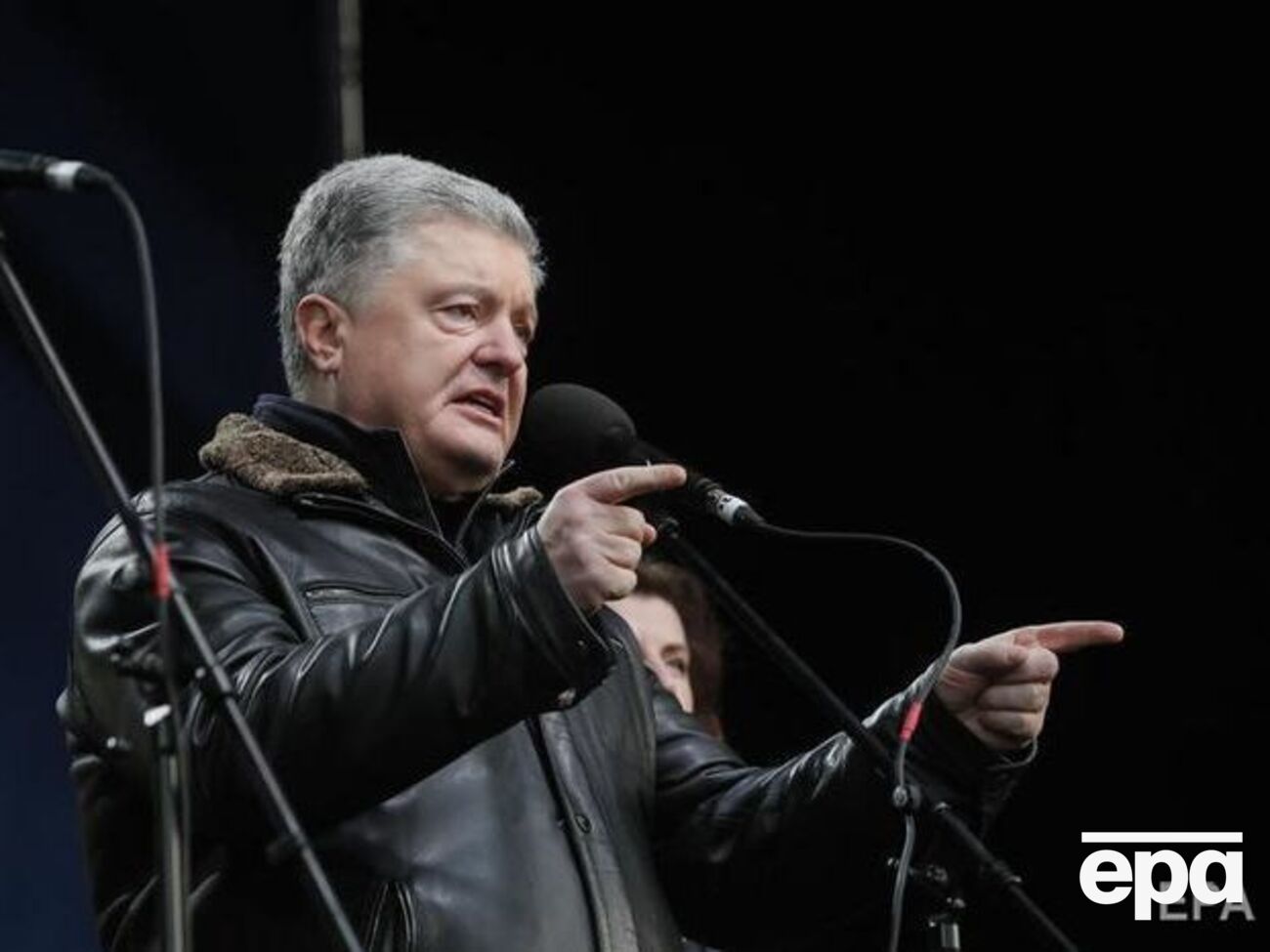 Порошенка допитували у справі, що стосується призначення суддів