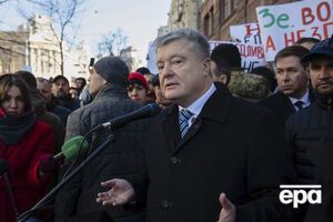 Порошенко допросили в качестве свидетеля