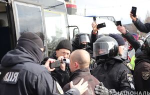 27 февраля произошли массовые столкновения на крупнейшем рынке в Харькове "Барабашово"