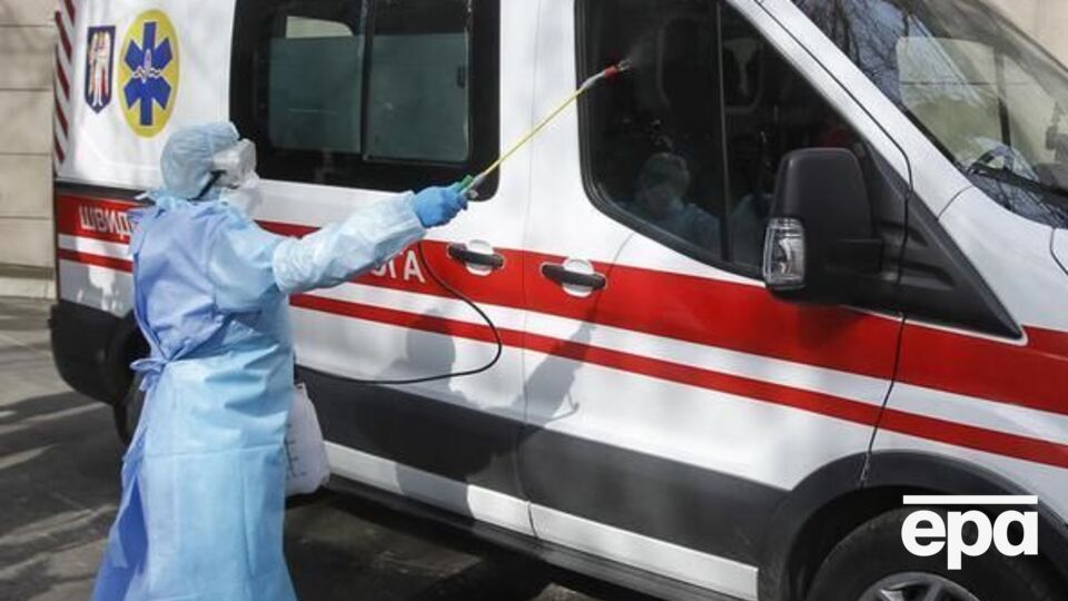 Зразки двох пацієнтів поки досліджують