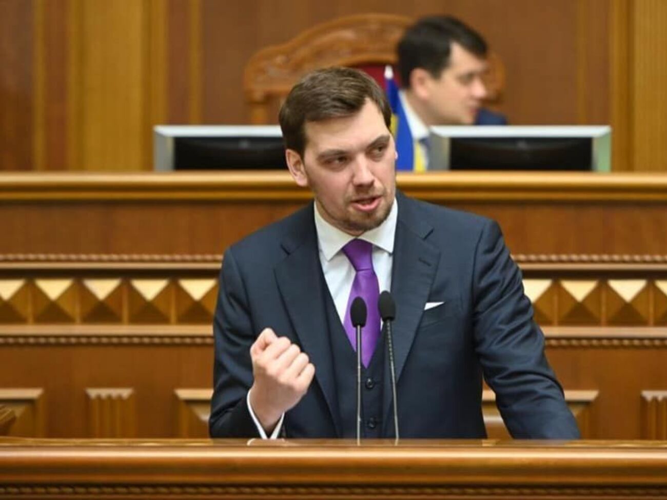 УП отмечает, что заявление об отставке Гончарук не писал