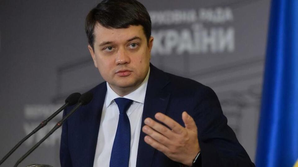 Разумков: Значок, мандат, должность народного депутата – не привилегия, а ответственность
