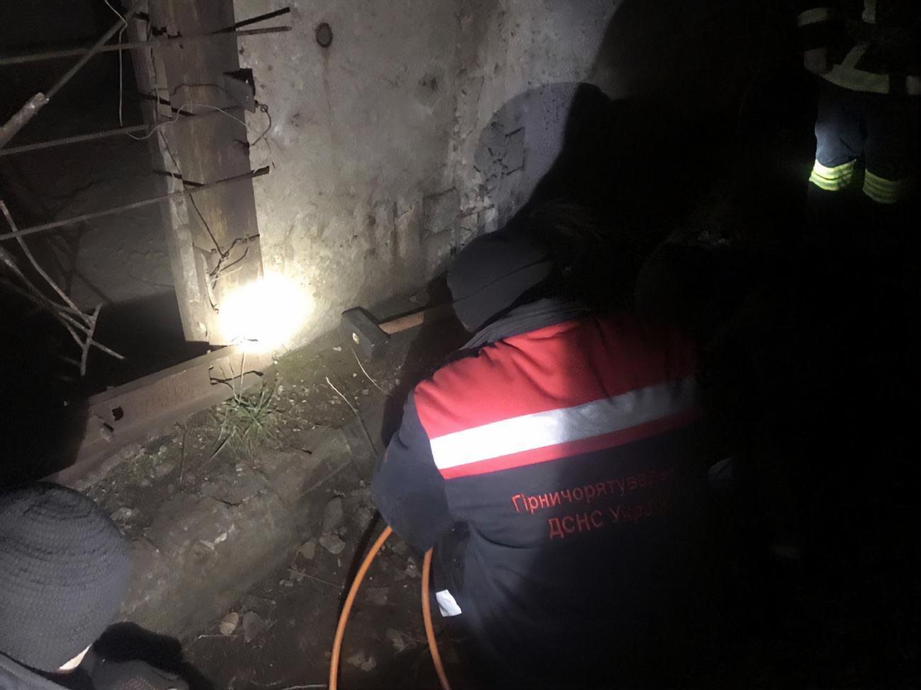 Спасатели несколько часов доставали тела погибших