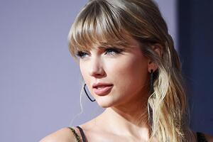 Свіфт: Тільки молодь може бігти, може бігти. Тож біжи! Біжи, біжи!