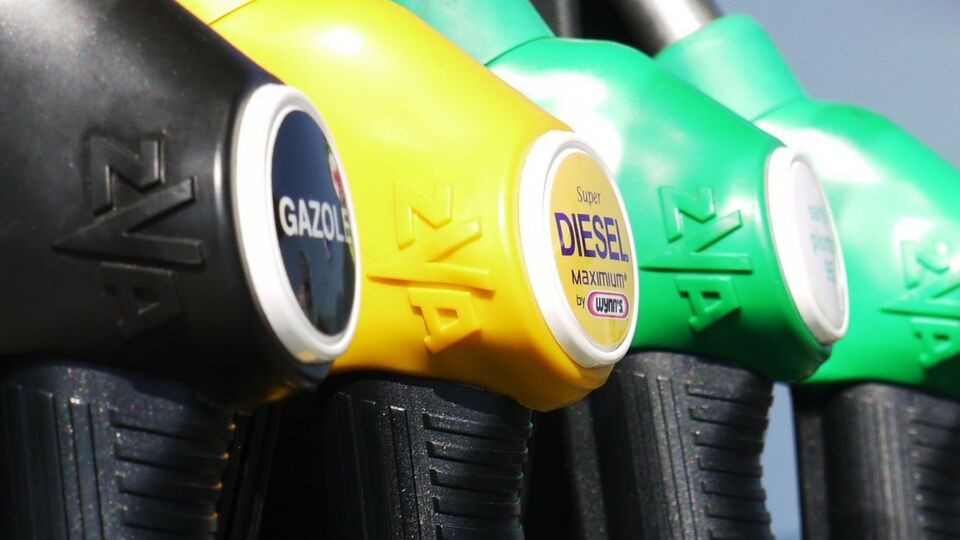 На тлі спалаху коронавірусу в Китаї різко впали ціни на нафту