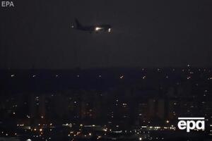 Канадский Boeing перед экстренной посадкой кружил в зоне ожидания