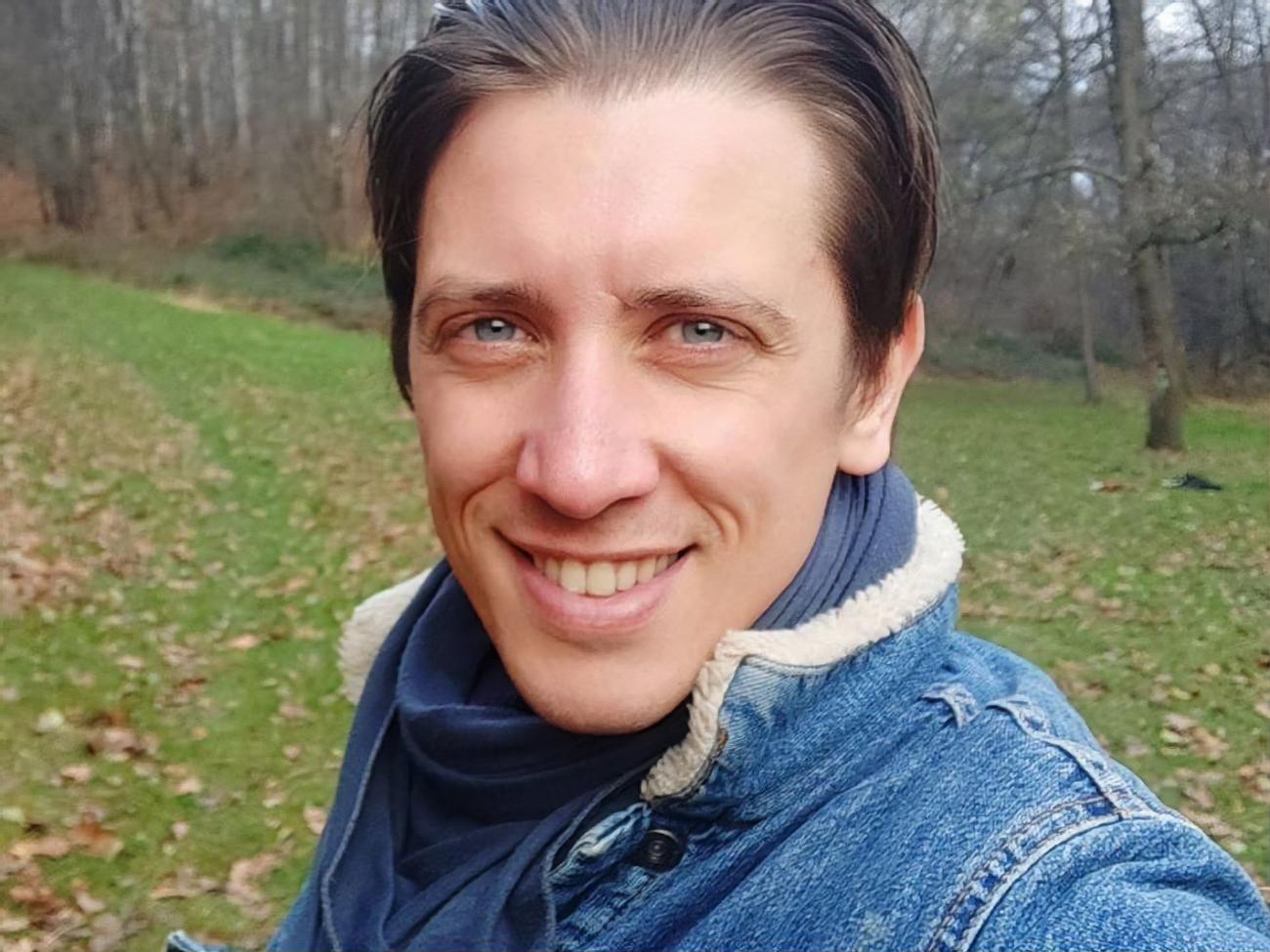 Альфонсо Олівер заспівав про проблеми італійця в Україні